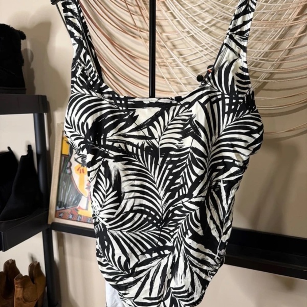 OP Black and White Palm-Print Bodysuit